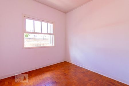 Casa para alugar com 130m², 3 quartos e 1 vaga Casa para alugar com 130m², 3 quartos e 1 vagaQuarto 1