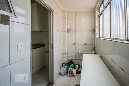 Apartamento à venda com 70m², 2 quartos e 1 vagaÁrea de Serviço