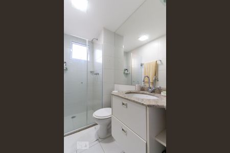 Apartamento para alugar com 56m², 2 quartos e 1 vaga Apartamento para alugar com 56m², 2 quartos e 1 vagaBanheiro da suíte