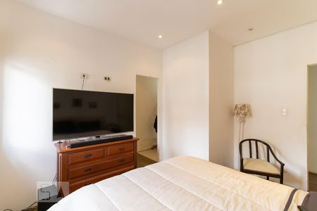 Casa para alugar com 300m², 5 quartos e 2 vagas Casa para alugar com 300m², 5 quartos e 2 vagasSuíte