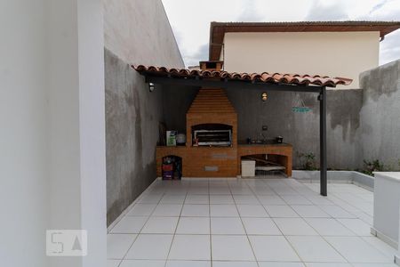 Casa para alugar com 300m², 5 quartos e 2 vagas Casa para alugar com 300m², 5 quartos e 2 vagasVista da Suíte 2