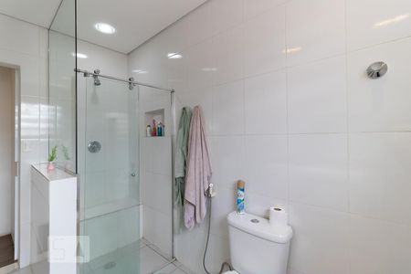 Casa para alugar com 300m², 5 quartos e 2 vagas Casa para alugar com 300m², 5 quartos e 2 vagasBanheiro Social 1