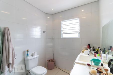 Casa para alugar com 300m², 5 quartos e 2 vagas Casa para alugar com 300m², 5 quartos e 2 vagasBanheiro Social 1