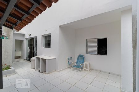 Casa para alugar com 300m², 5 quartos e 2 vagas Casa para alugar com 300m², 5 quartos e 2 vagasÁrea Externa