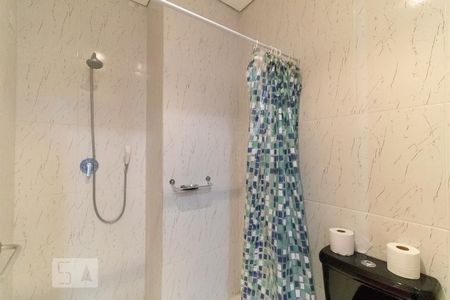 Casa para alugar com 300m², 5 quartos e 2 vagas Casa para alugar com 300m², 5 quartos e 2 vagasBanheiro da Suíte 2