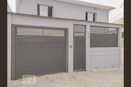 Casa para alugar com 300m², 5 quartos e 2 vagas Casa para alugar com 300m², 5 quartos e 2 vagasFachada