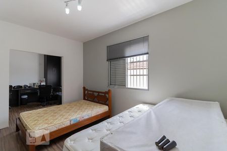 Casa para alugar com 300m², 5 quartos e 2 vagas Casa para alugar com 300m², 5 quartos e 2 vagasQuarto 1