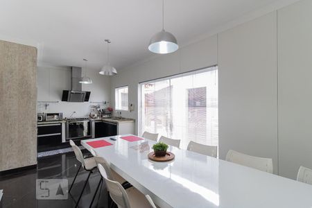 Casa para alugar com 300m², 5 quartos e 2 vagas Casa para alugar com 300m², 5 quartos e 2 vagasCozinha