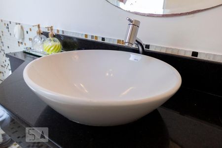 Casa à venda com 450m², 4 quartos e 6 vagasLavabo