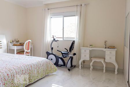 Casa à venda com 450m², 4 quartos e 6 vagasSuíte 1