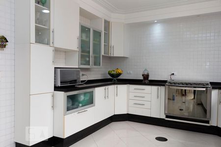 Casa à venda com 450m², 4 quartos e 6 vagasCozinha