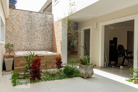 Casa à venda com 450m², 4 quartos e 6 vagasSpa