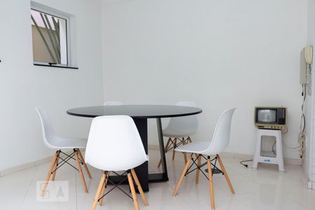 Casa à venda com 450m², 4 quartos e 6 vagasCozinha