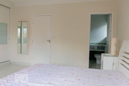 Casa à venda com 450m², 4 quartos e 6 vagasSuíte 1