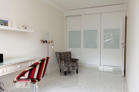 Casa à venda com 450m², 4 quartos e 6 vagasQuarto 1