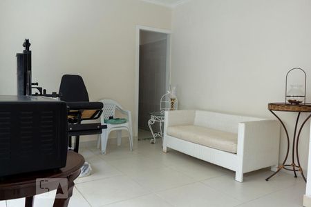 Casa à venda com 450m², 4 quartos e 6 vagasChurrasqueira