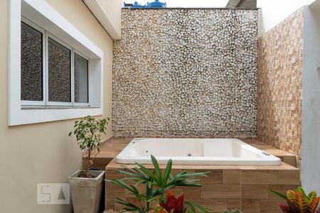 Casa à venda com 450m², 4 quartos e 6 vagasSpa