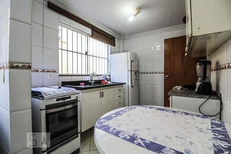 Apartamento para alugar com 62m², 2 quartos e 1 vagaCozinha