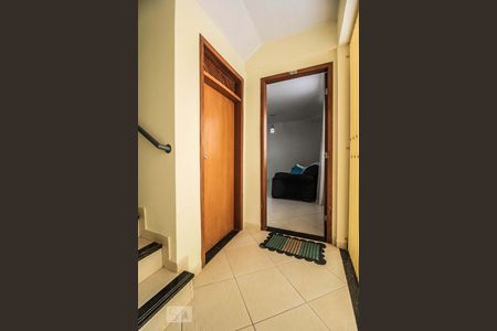 Apartamento para alugar com 62m², 2 quartos e 1 vagaCorredor de entrada do apartamento