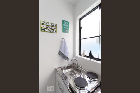 Kitnet de kitnet/studio para alugar com 1 quarto, 10m² em Vila Osasco, Osasco