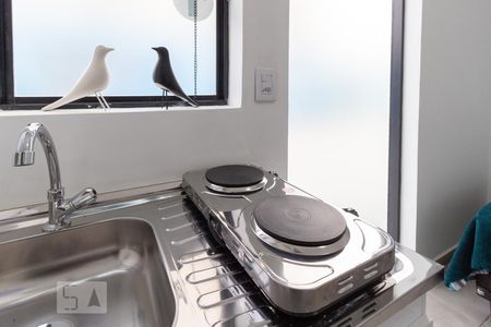 Kitnet de kitnet/studio para alugar com 1 quarto, 10m² em Vila Osasco, Osasco