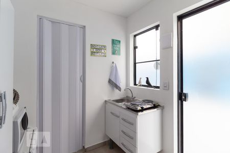 Kitnet de kitnet/studio para alugar com 1 quarto, 10m² em Vila Osasco, Osasco