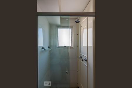 Chuveiro Banheiro Social de apartamento à venda com 2 quartos, 160m² em Funcionários, Belo Horizonte