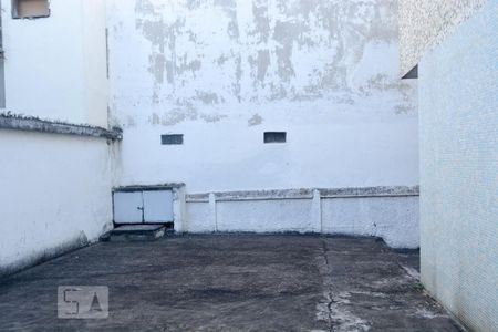 Apartamento à venda com 77m², 2 quartos e 1 vagaFundos