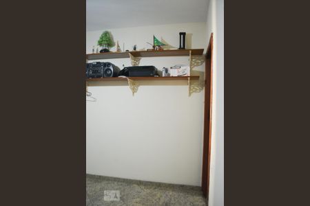 Apartamento à venda com 77m², 2 quartos e 1 vagaQuarto 2