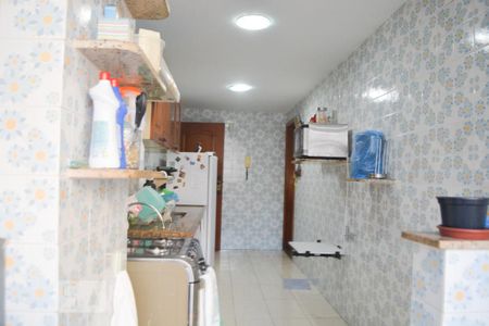 Apartamento à venda com 77m², 2 quartos e 1 vagaCozinha e Área de Serviço