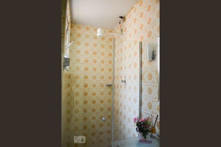 Apartamento à venda com 77m², 2 quartos e 1 vagaBanheiro