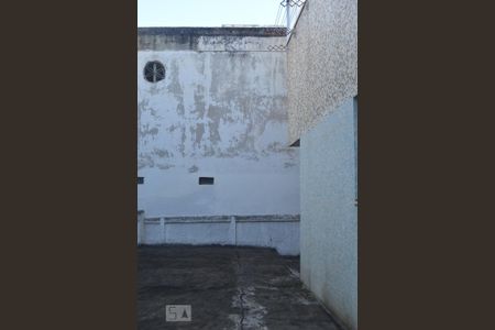 Apartamento à venda com 77m², 2 quartos e 1 vagaFundos