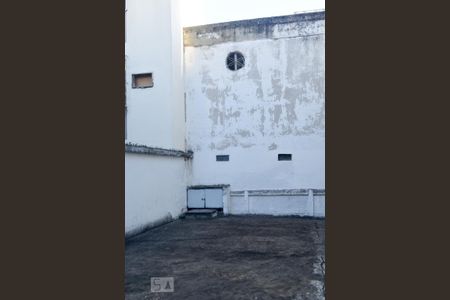 Apartamento à venda com 77m², 2 quartos e 1 vagaFundos