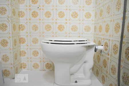 Apartamento à venda com 77m², 2 quartos e 1 vagaBanheiro