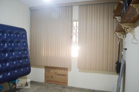 Apartamento à venda com 77m², 2 quartos e 1 vagaQuarto 2