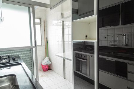 Apartamento à venda com 58m², 2 quartos e 1 vaga Apartamento à venda com 58m², 2 quartos e 1 vagaCozinha