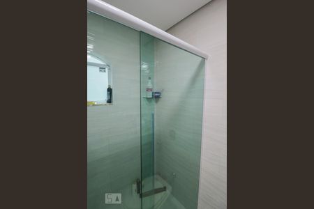 Casa à venda com 300m², 2 quartos e 2 vagasBanheiro da Suíte 2