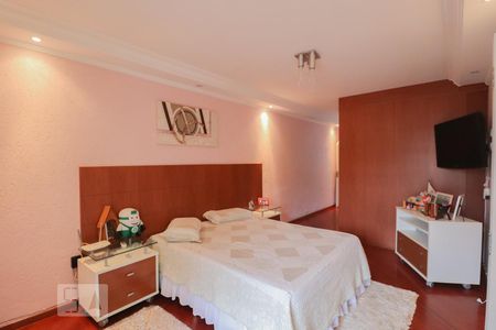 Casa à venda com 300m², 2 quartos e 2 vagasSuíte 1