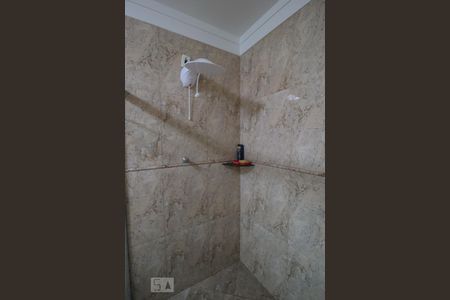 Casa à venda com 300m², 2 quartos e 2 vagasBanheiro da Suíte 1