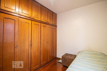 Apartamento à venda com 130m², 4 quartos e 3 vagas Apartamento à venda com 130m², 4 quartos e 3 vagasQuarto 1