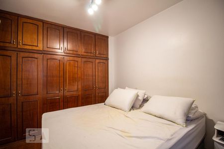 Apartamento à venda com 130m², 4 quartos e 3 vagas Apartamento à venda com 130m², 4 quartos e 3 vagasQuarto 4 -Suíte