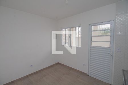 Quarto 1 de apartamento para alugar com 1 quarto, 30m² em Vila Cleonice, São Paulo