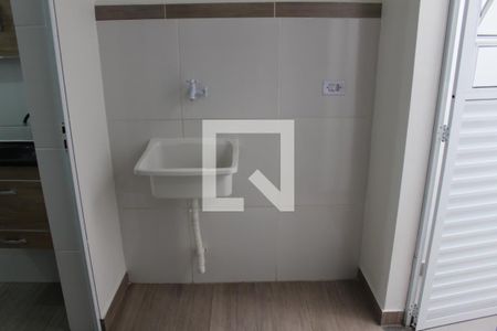 Área de Serviço de casa para alugar com 1 quarto, 30m² em Vila Cleonice, São Paulo