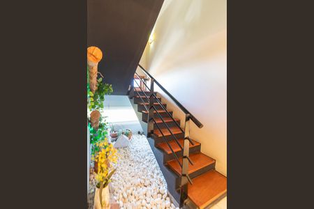 Apartamento à venda com 470m², 4 quartos e 4 vagasEscada