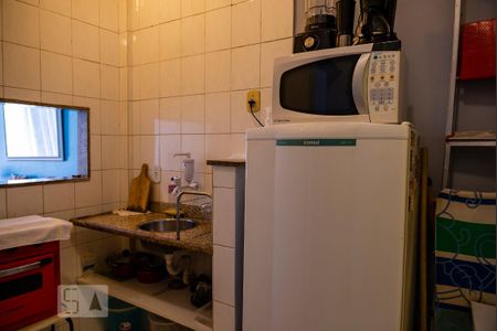 Cozinha de apartamento para alugar com 1 quarto, 30m² em Copacabana, Rio de Janeiro
