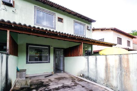 Casa para alugar com 90m², 2 quartos e 1 vaga Casa para alugar com 90m², 2 quartos e 1 vagaFachada