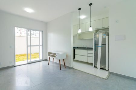 Sala de apartamento para alugar com 2 quartos, 60m² em Cambuci, São Paulo