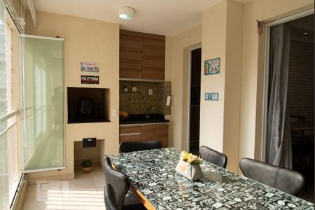 Apartamento à venda com 112m², 3 quartos e 2 vagas Apartamento à venda com 112m², 3 quartos e 2 vagasVaranda do Quarto