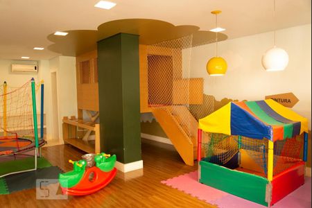 Apartamento à venda com 112m², 3 quartos e 2 vagas Apartamento à venda com 112m², 3 quartos e 2 vagasÁrea comum