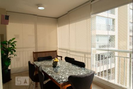 Apartamento à venda com 112m², 3 quartos e 2 vagas Apartamento à venda com 112m², 3 quartos e 2 vagasVaranda do Quarto